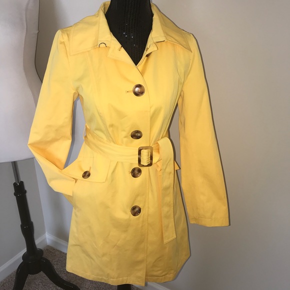 🚨Closet Clear Out🚨 Michael Kors Yellow Coat Size PS - Picture 4 of 8